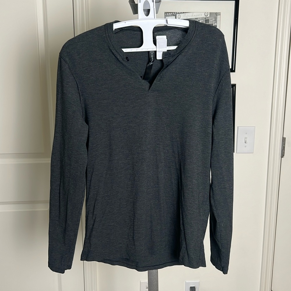 Men’s Lululemon Gray Long Sleeve